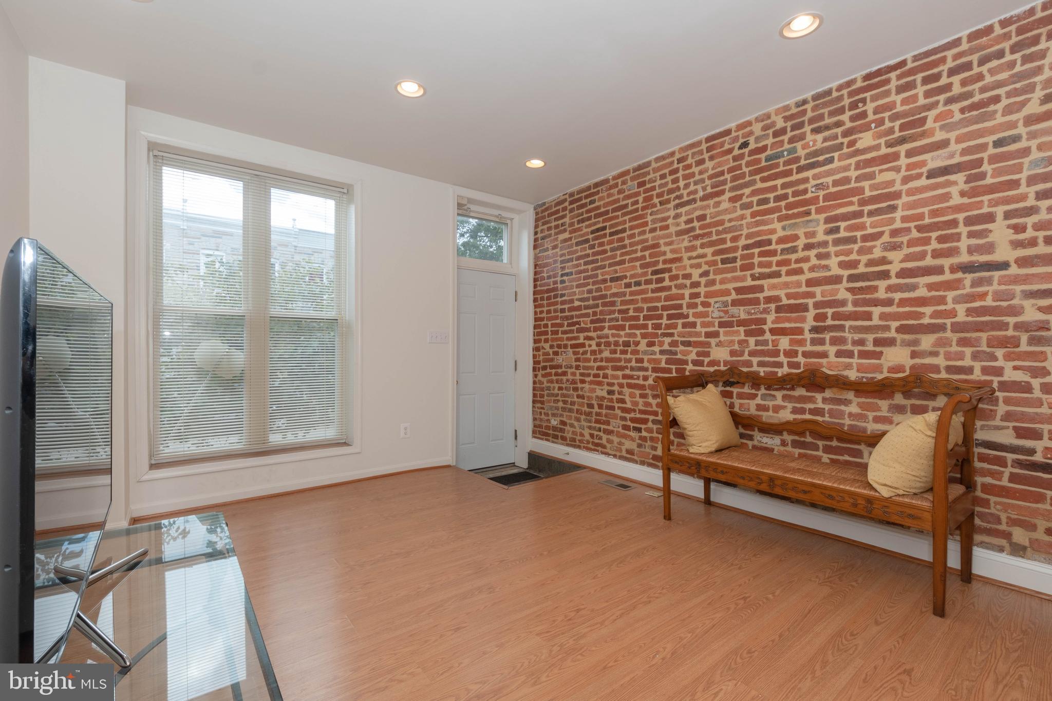 HIGHLANDTOWN - Residential