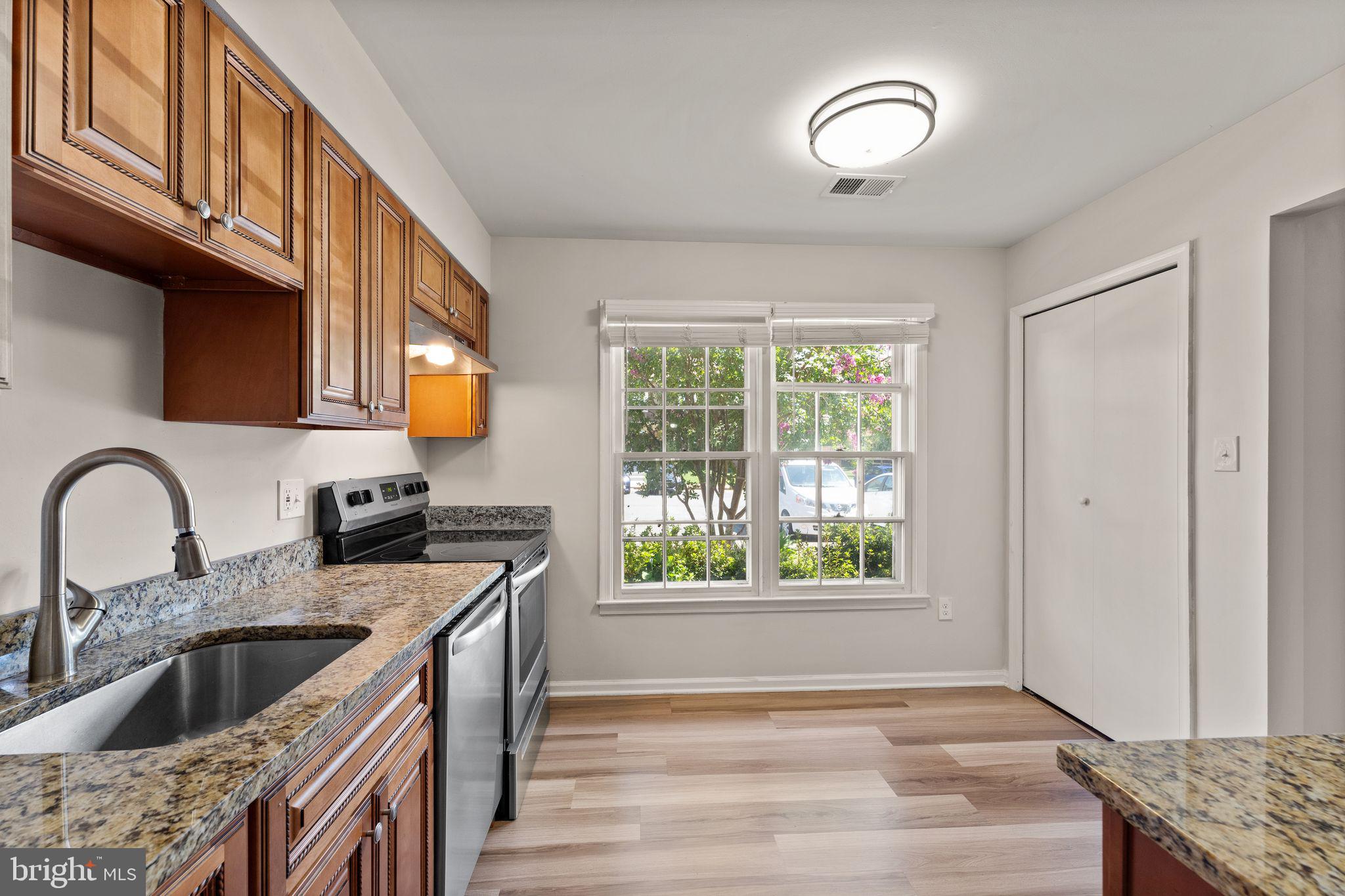 BRISTOE STATION - Residential