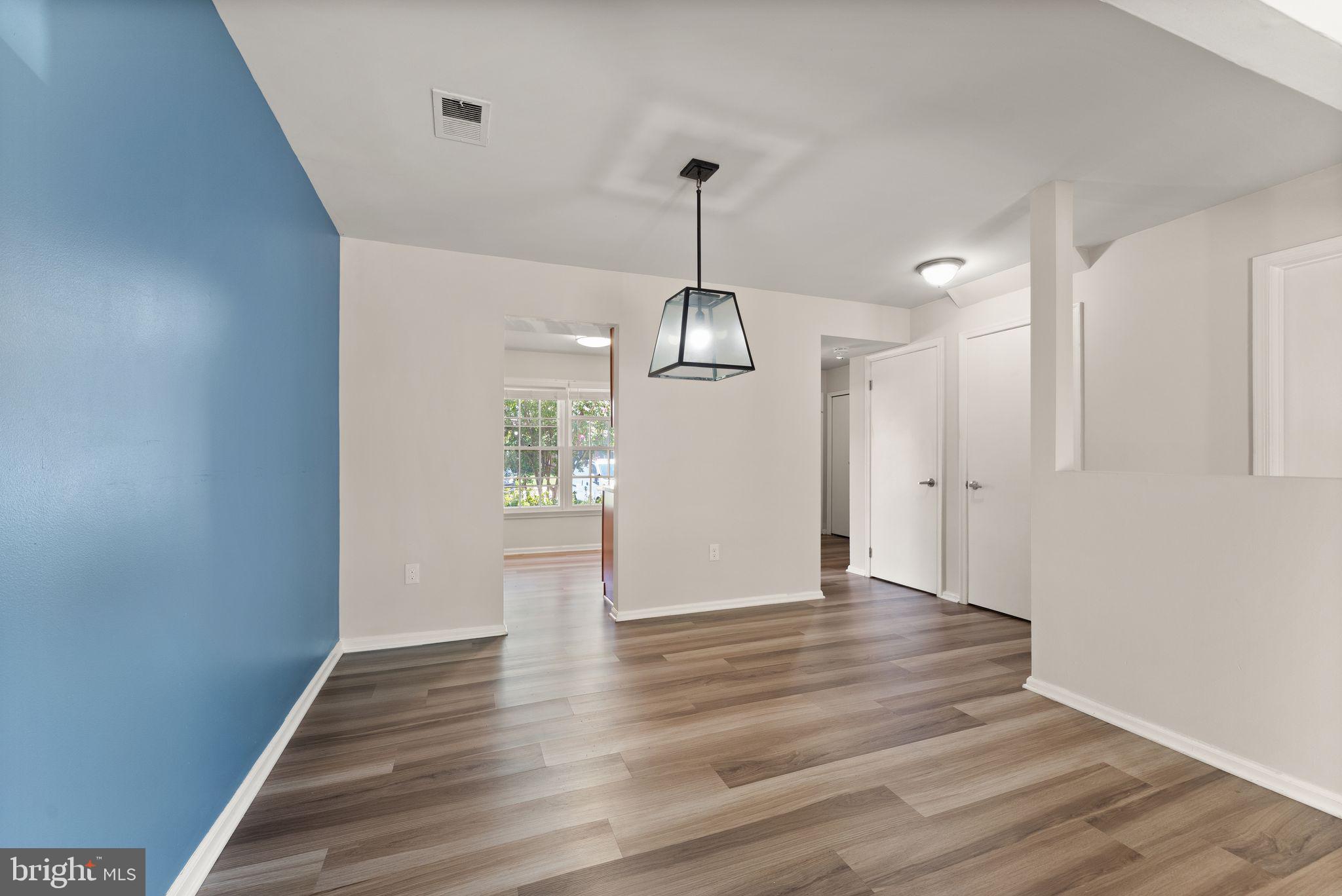 BRISTOE STATION - Residential