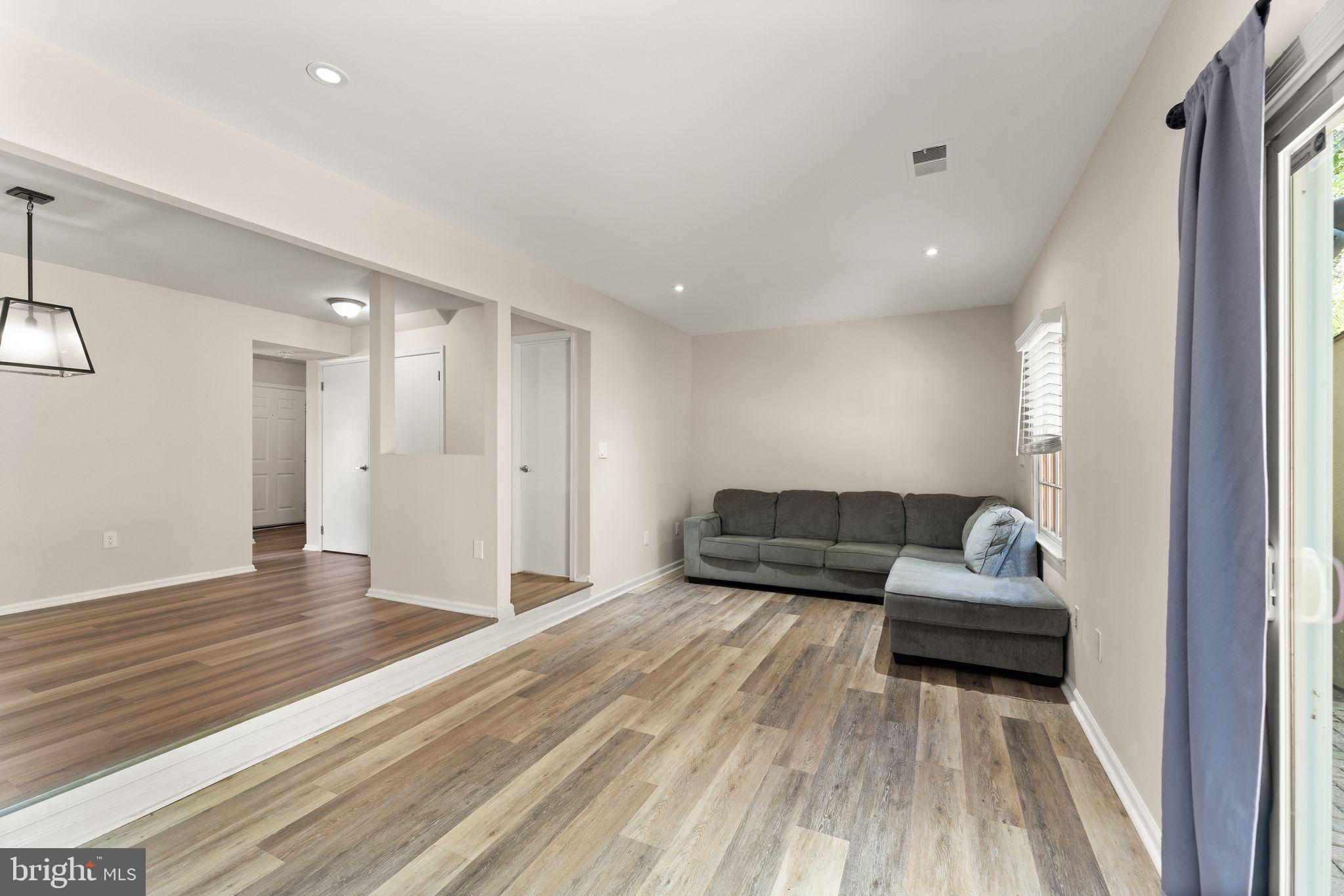 BRISTOE STATION - Residential