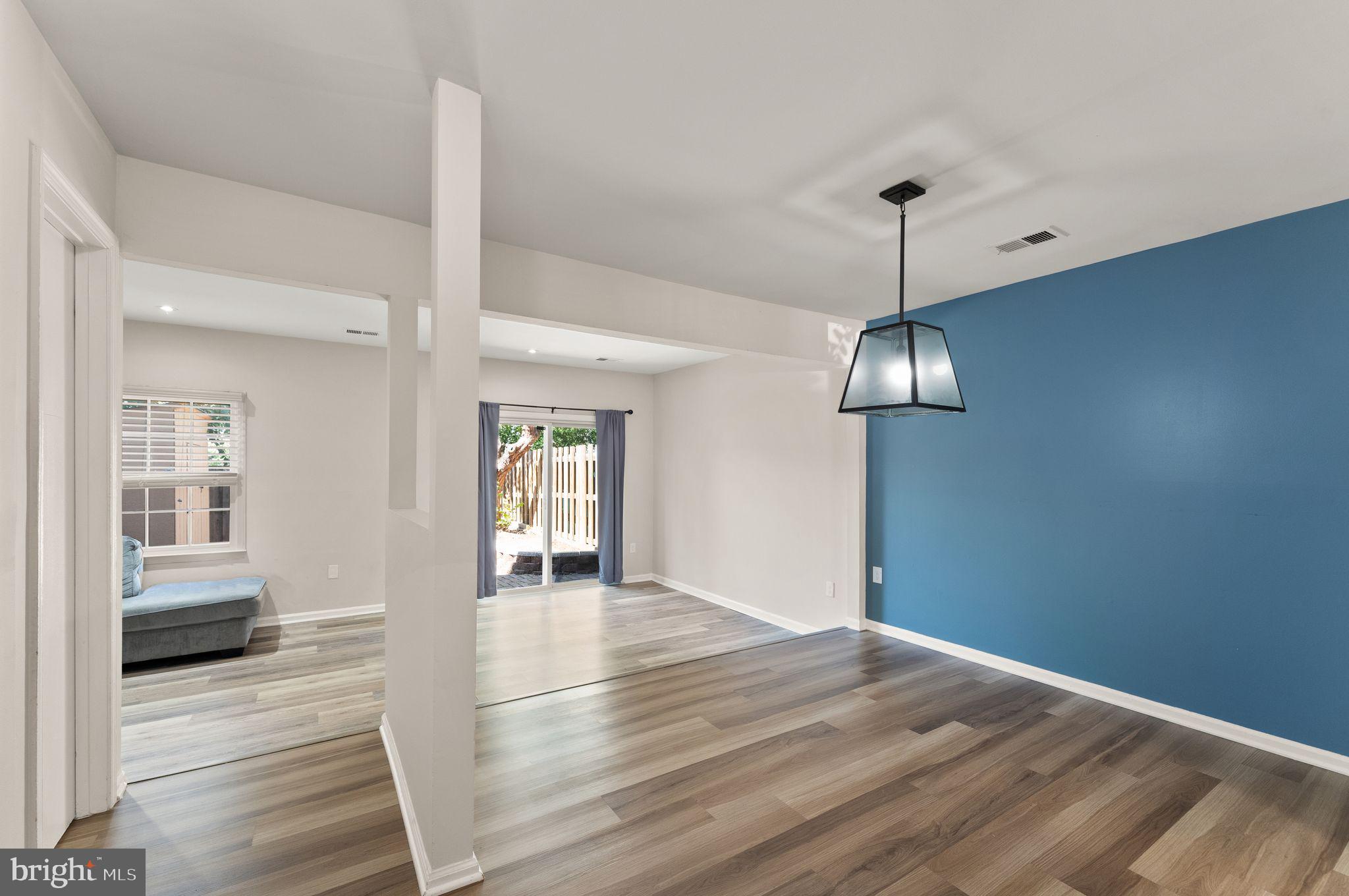 BRISTOE STATION - Residential