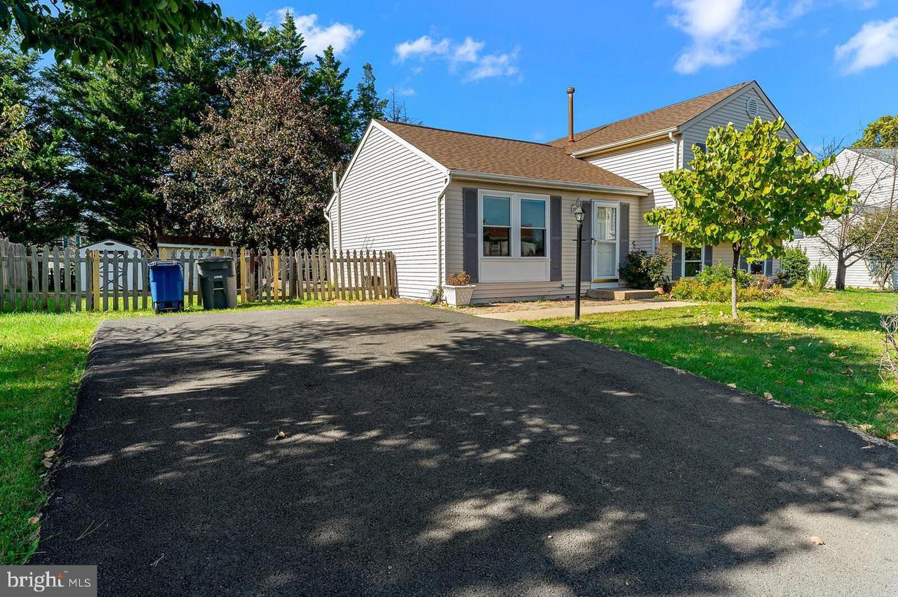 223 LAURA ANNE COURT