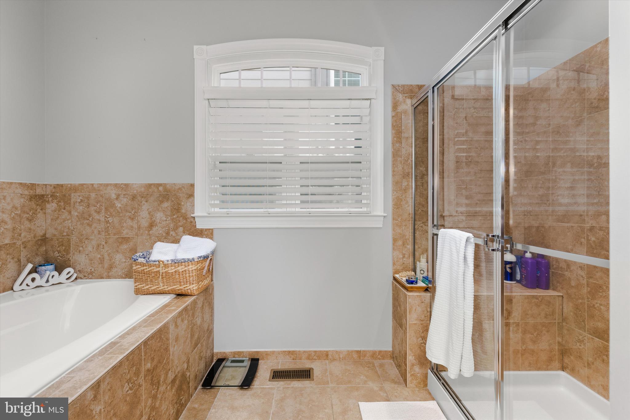 GIBSONS GRANT - Residential