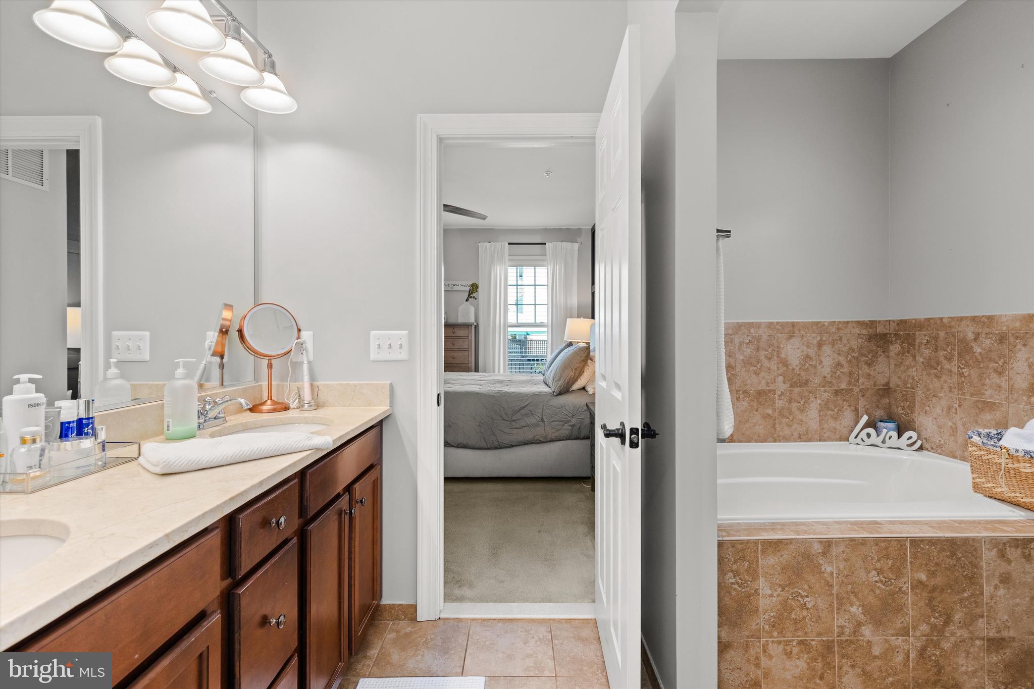 GIBSONS GRANT - Residential