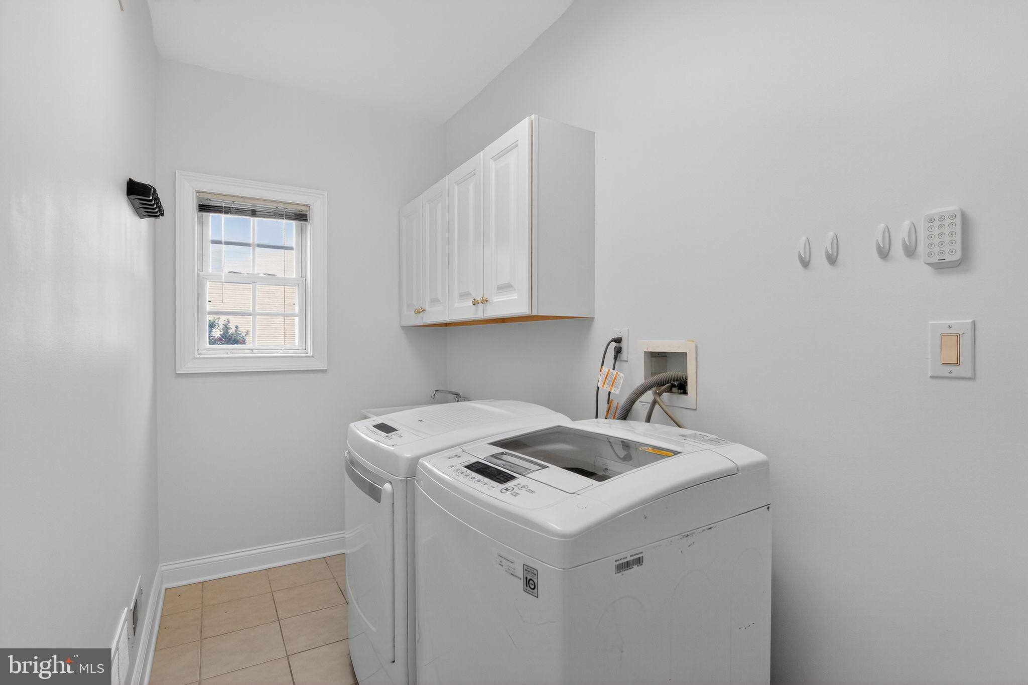 DEERBROOK - Residential