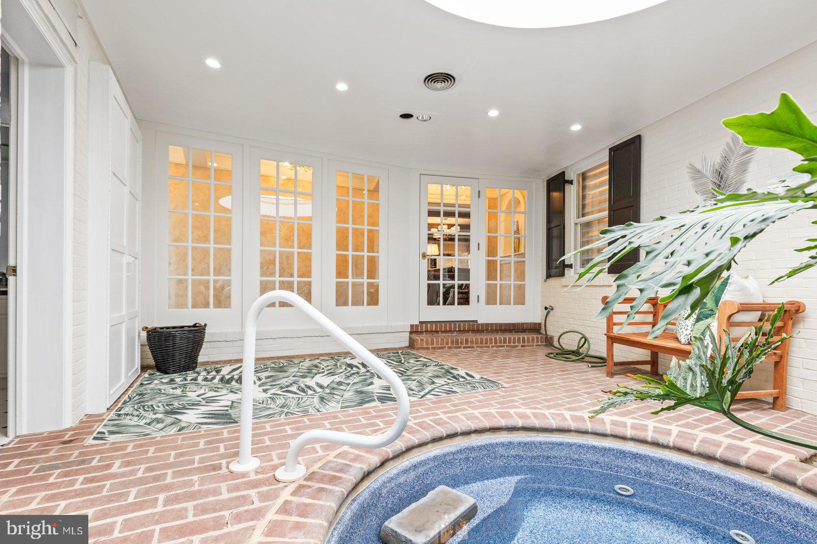 HANOVER - Residential