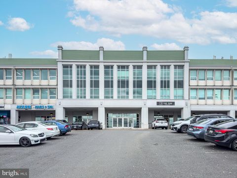 7115 LEESBURG PIKE 301/303 FALLS CHURCH VA 22043