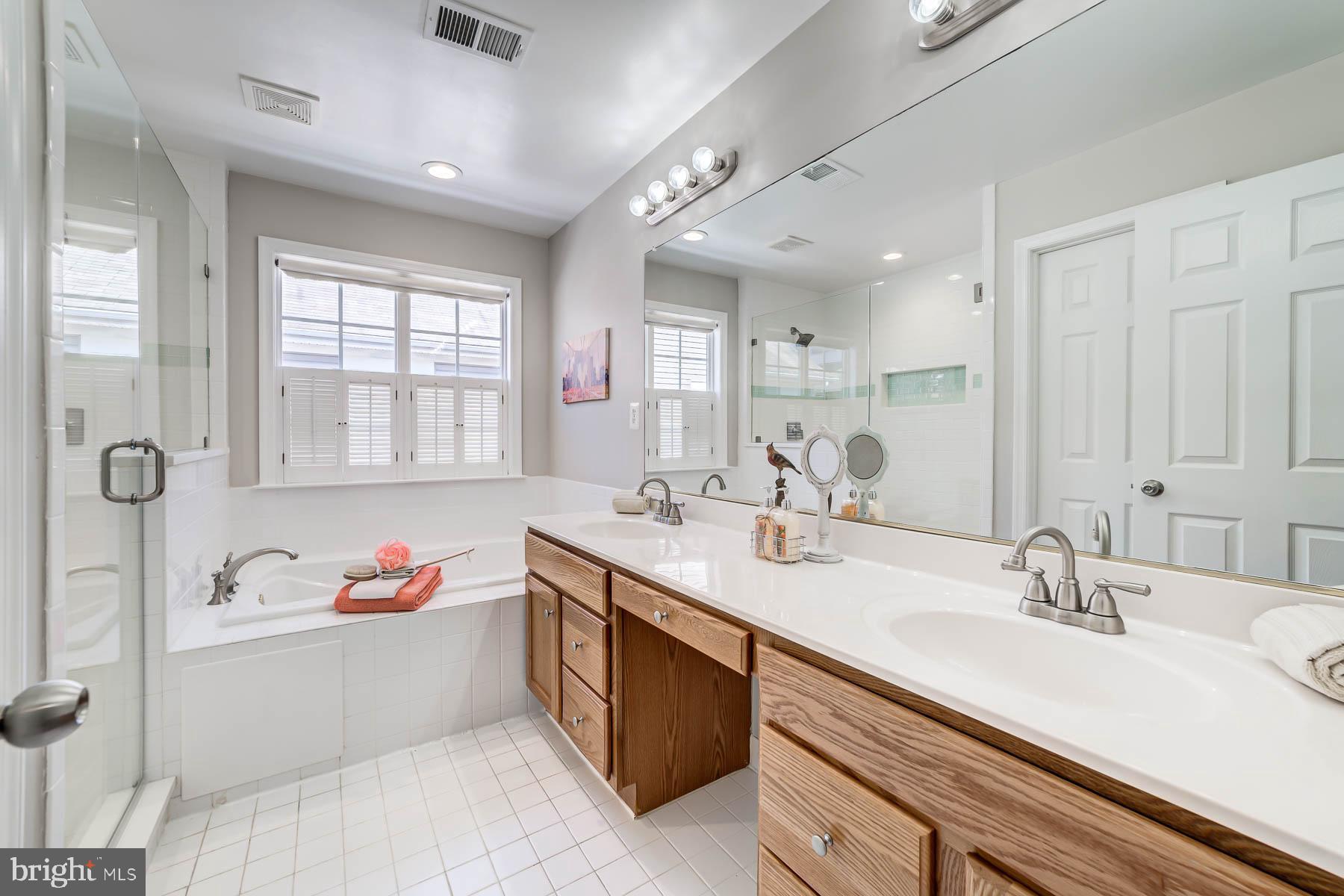 INLET COVE - Residential