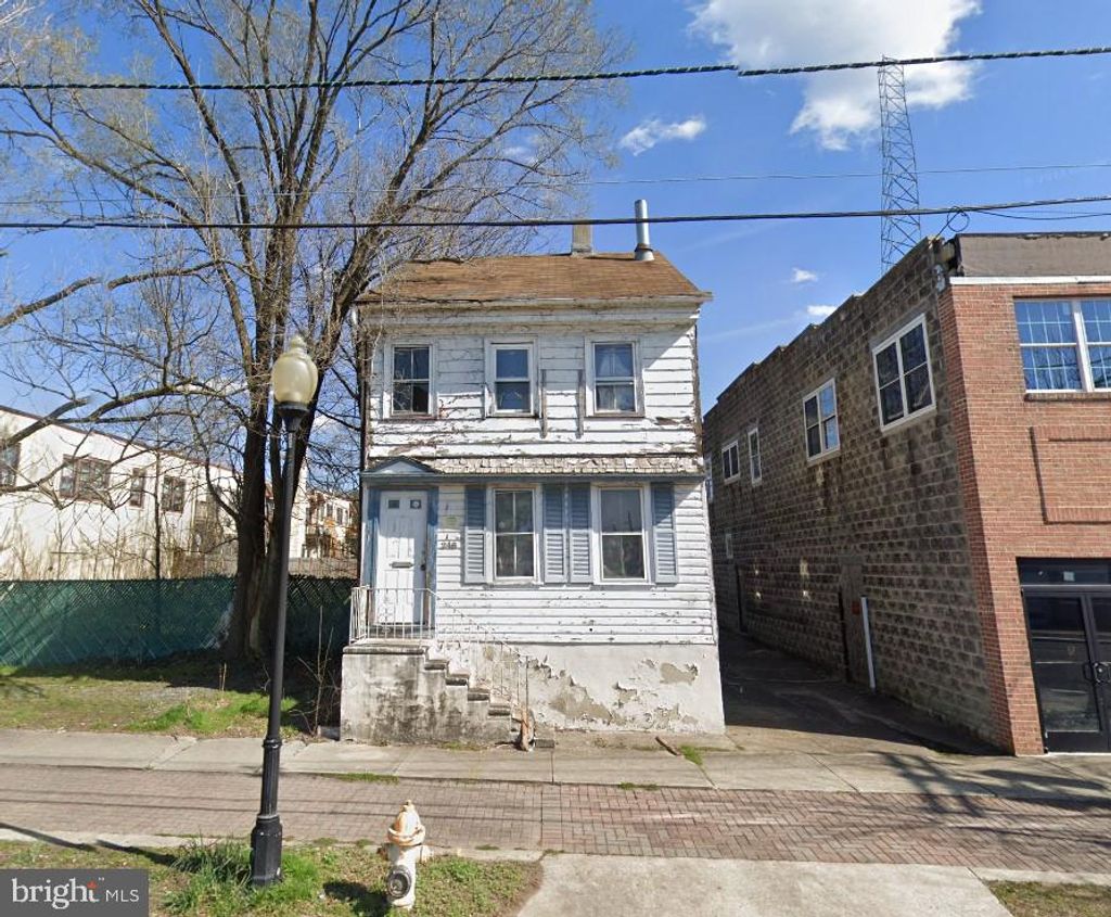 Photo of 242 S Broad Street, WOODBURY, NJ 08096 (MLS # NJGL2067502)