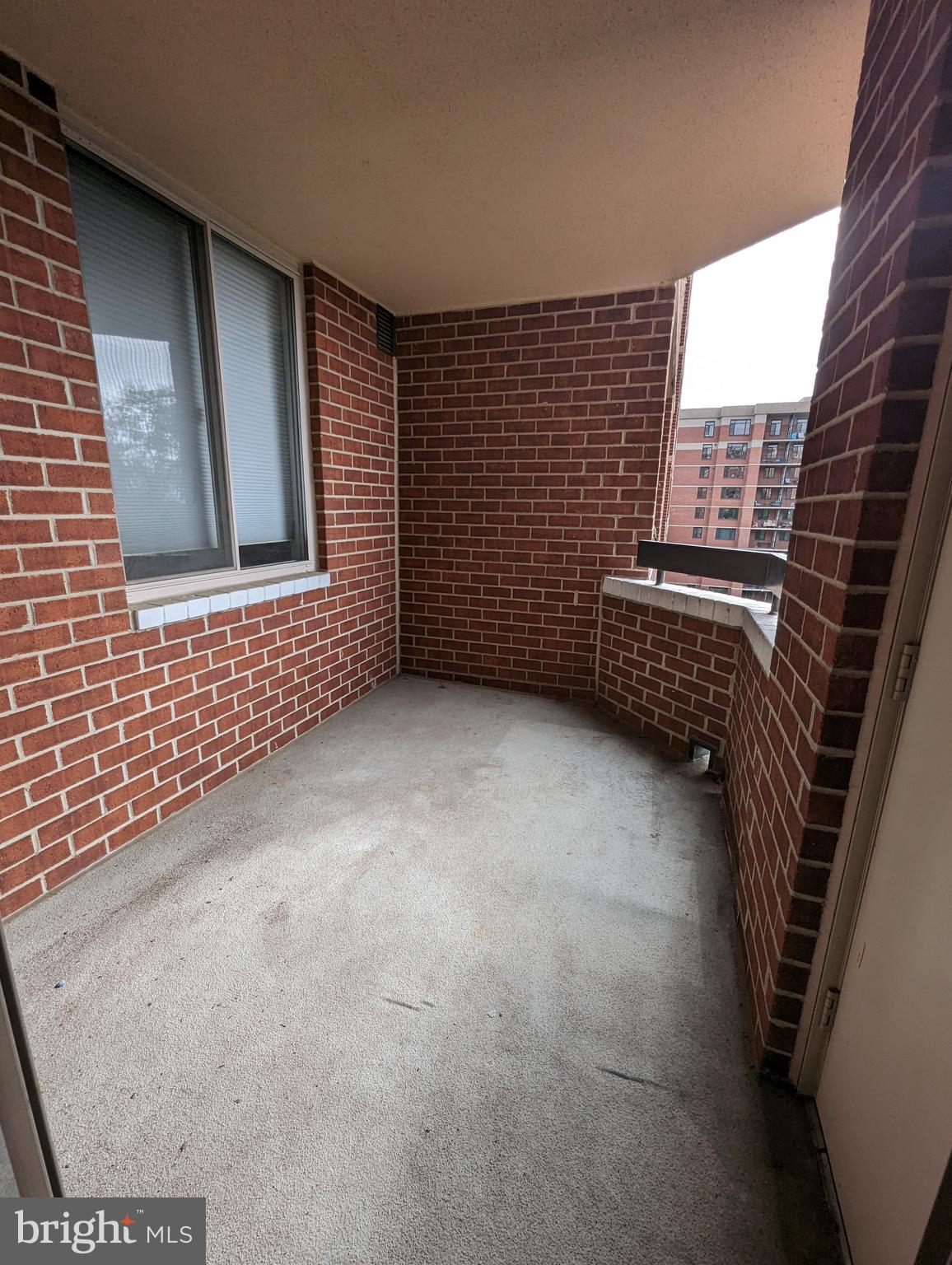 THE WILLIAMSBURG - Residential Lease