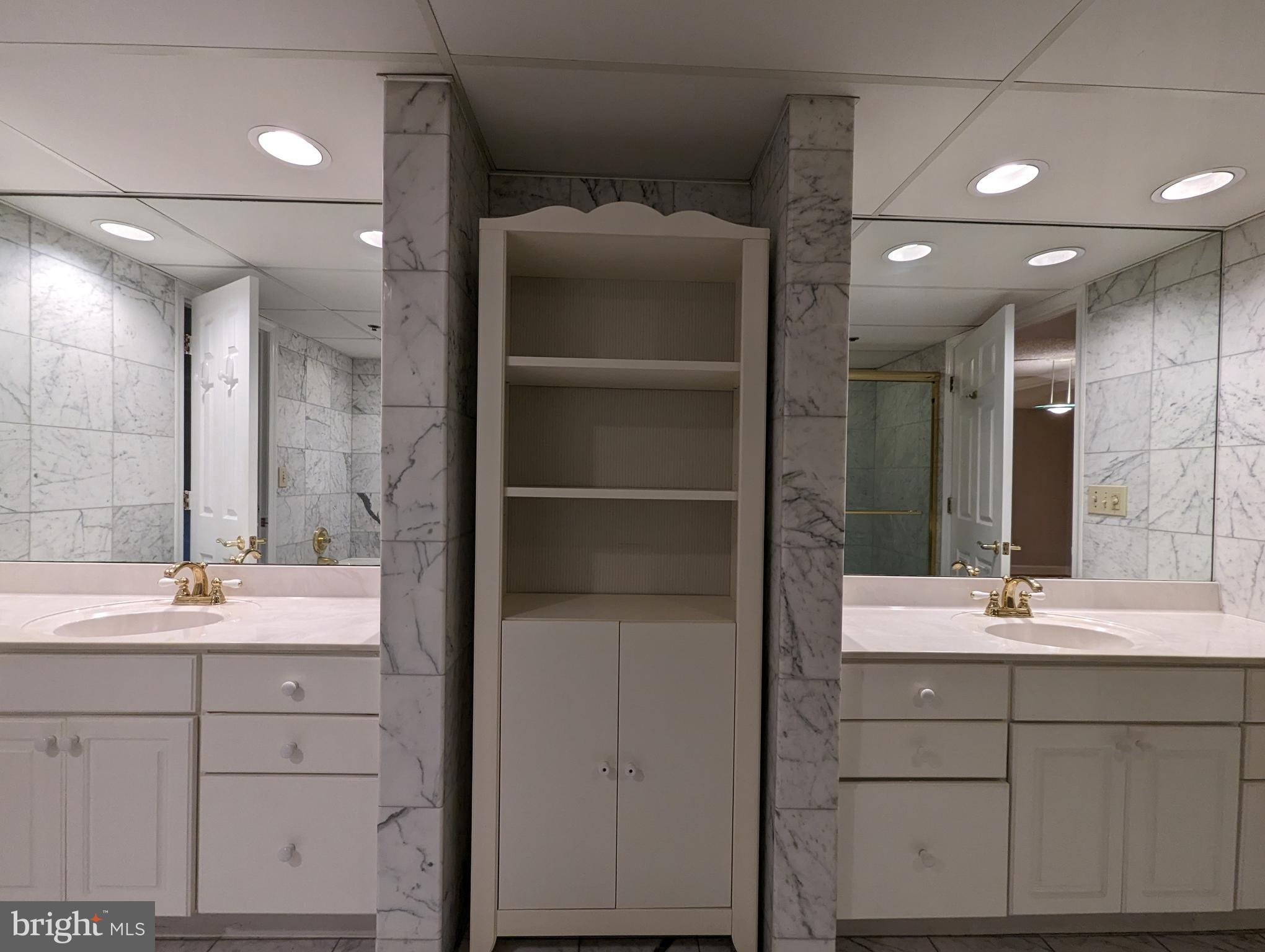 THE WILLIAMSBURG - Residential Lease