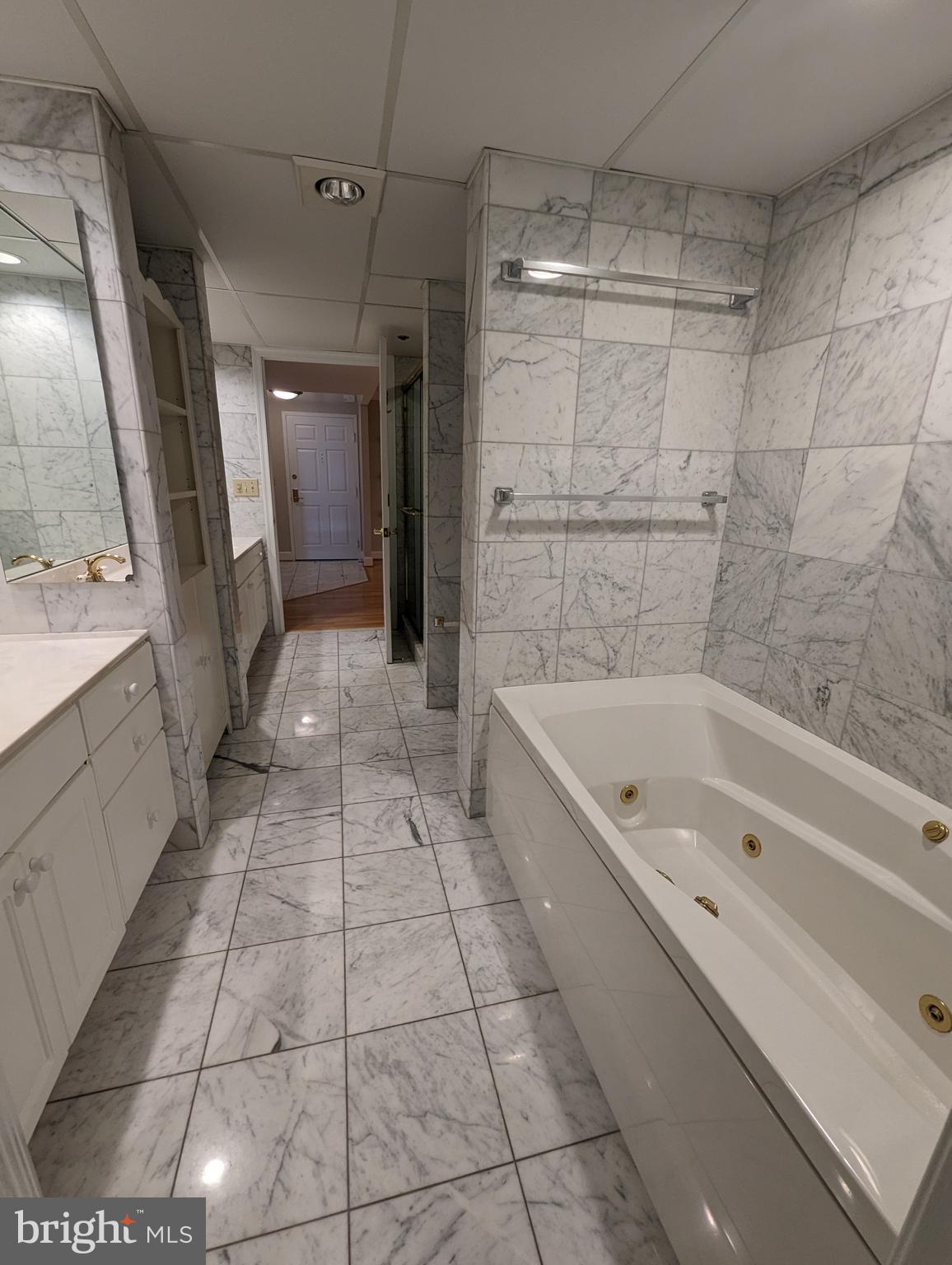 THE WILLIAMSBURG - Residential Lease