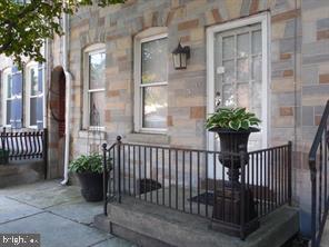 CHESTNUT HILL - Residential