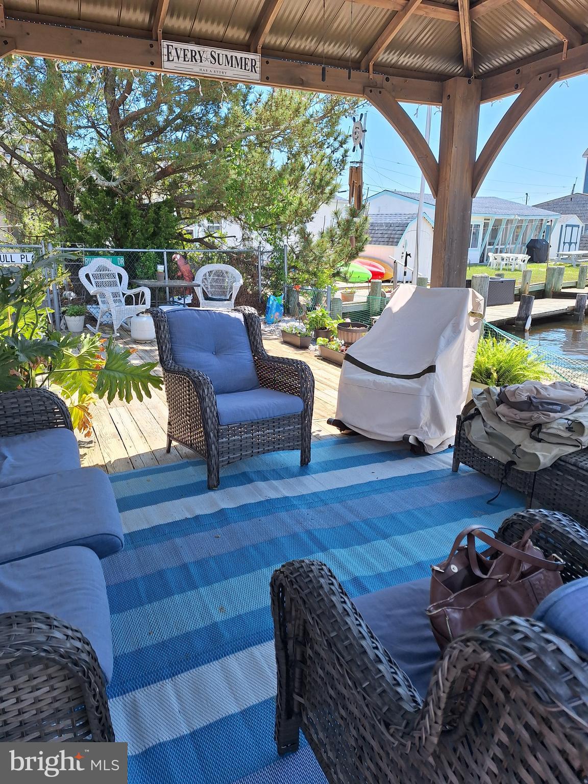 1407 RIVERVIEW DRIVE