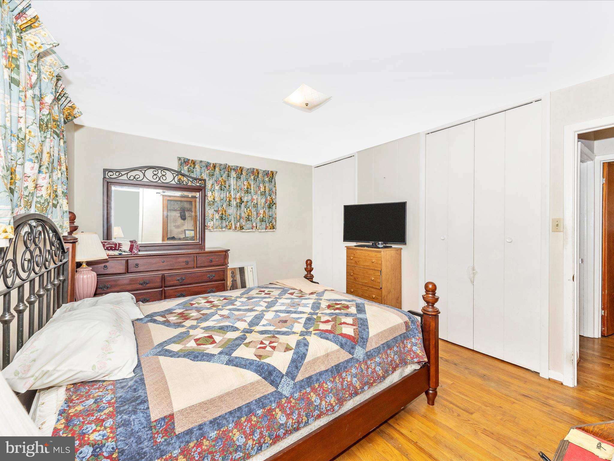 GREENBERRY HILLS - Residential