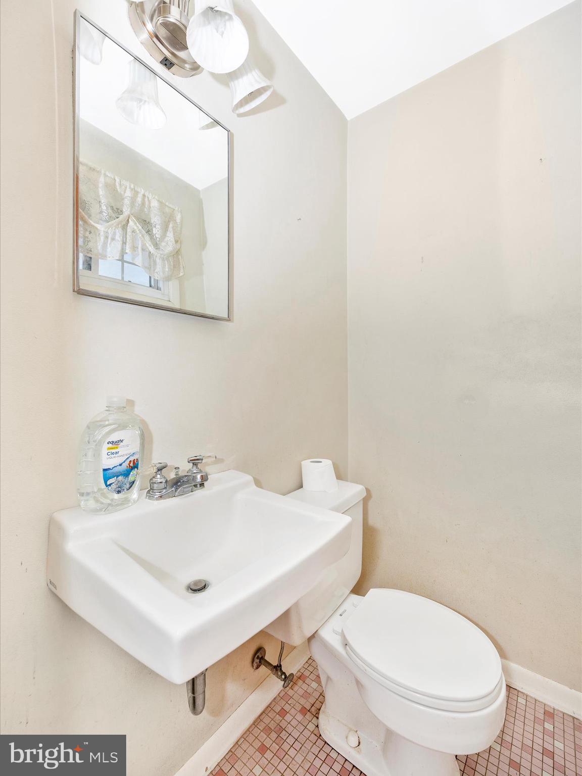 GREENBERRY HILLS - Residential