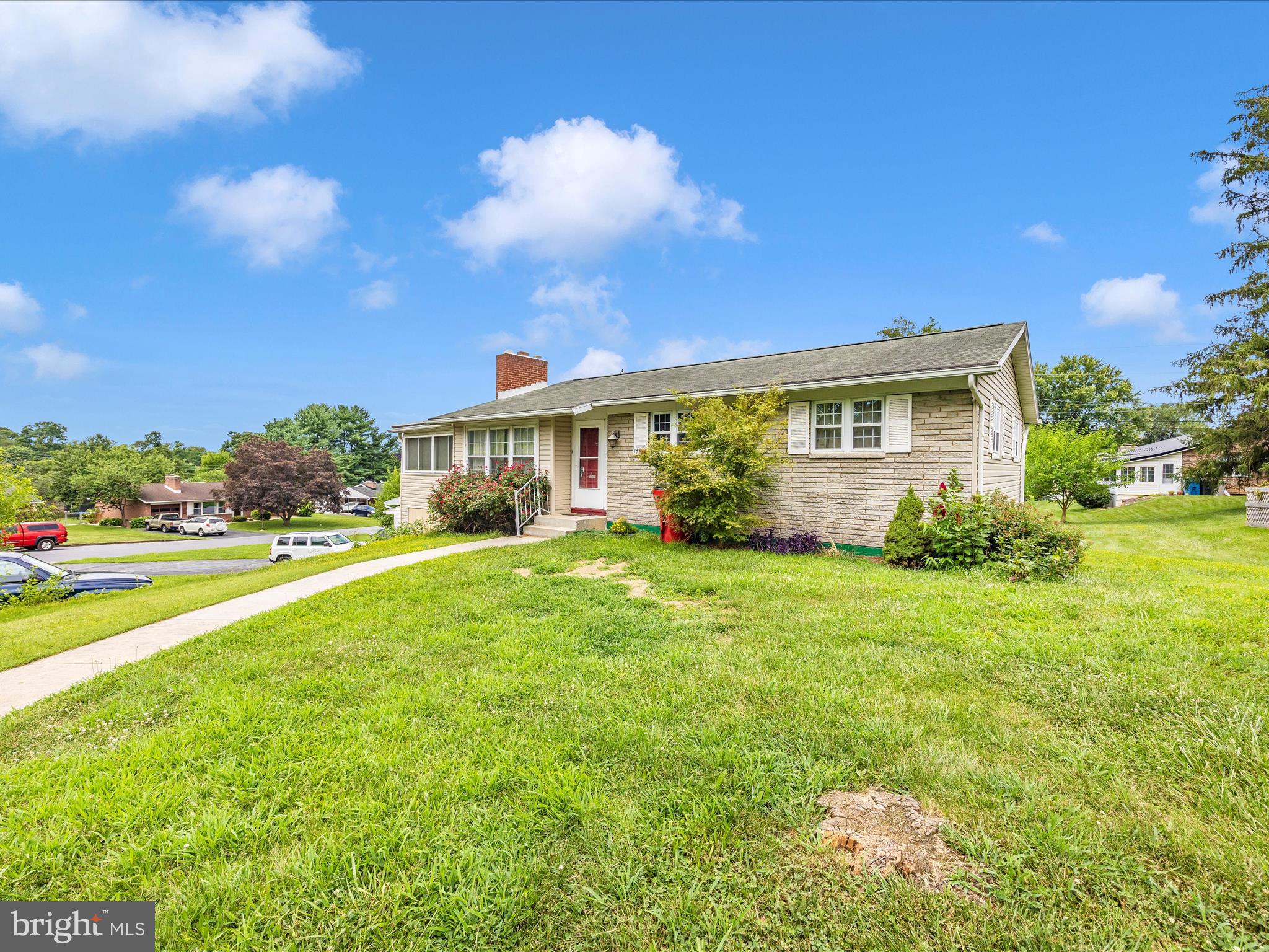 GREENBERRY HILLS - Residential