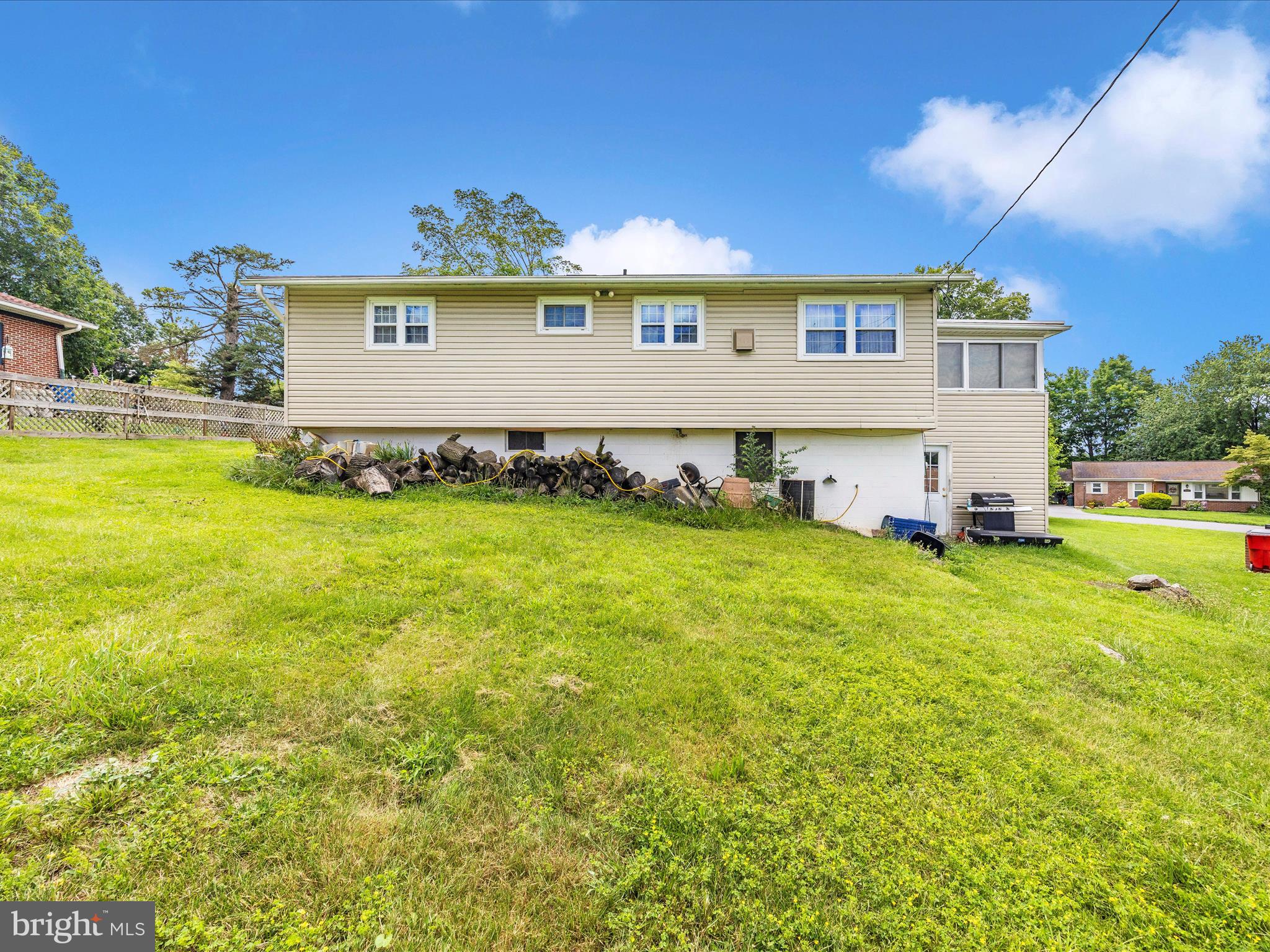 GREENBERRY HILLS - Residential