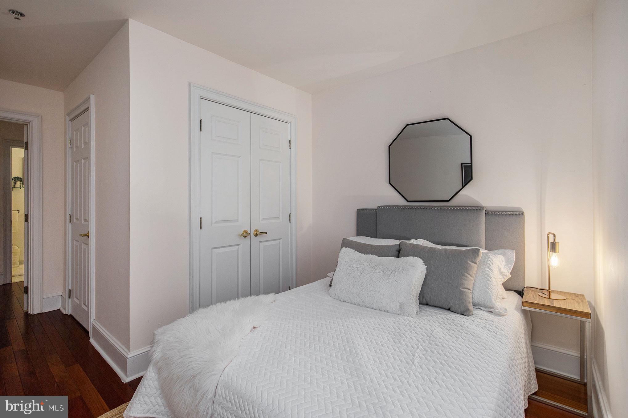 CENTER CITY - Residential