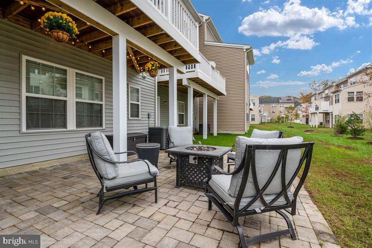 VILLAGGIO ENCLAVE - Residential