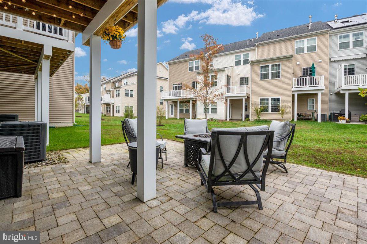 VILLAGGIO ENCLAVE - Residential