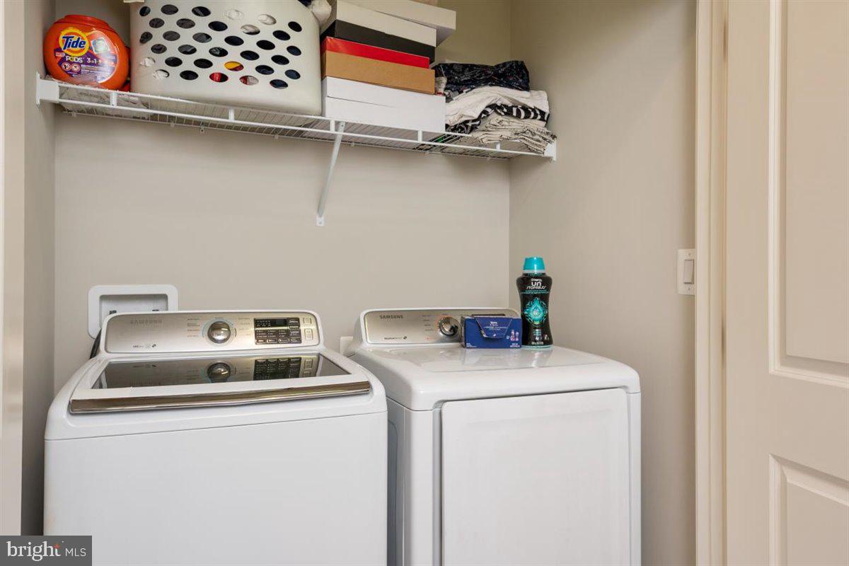 VILLAGGIO ENCLAVE - Residential