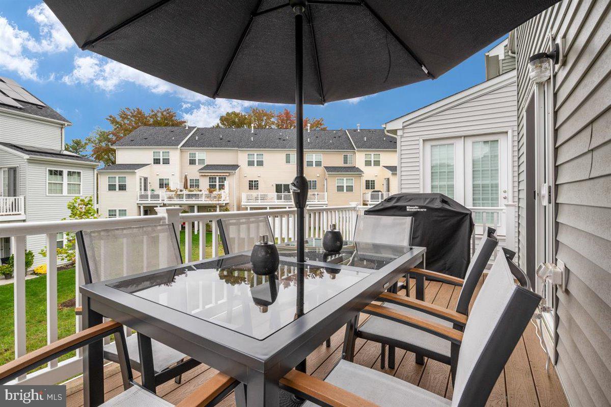 VILLAGGIO ENCLAVE - Residential