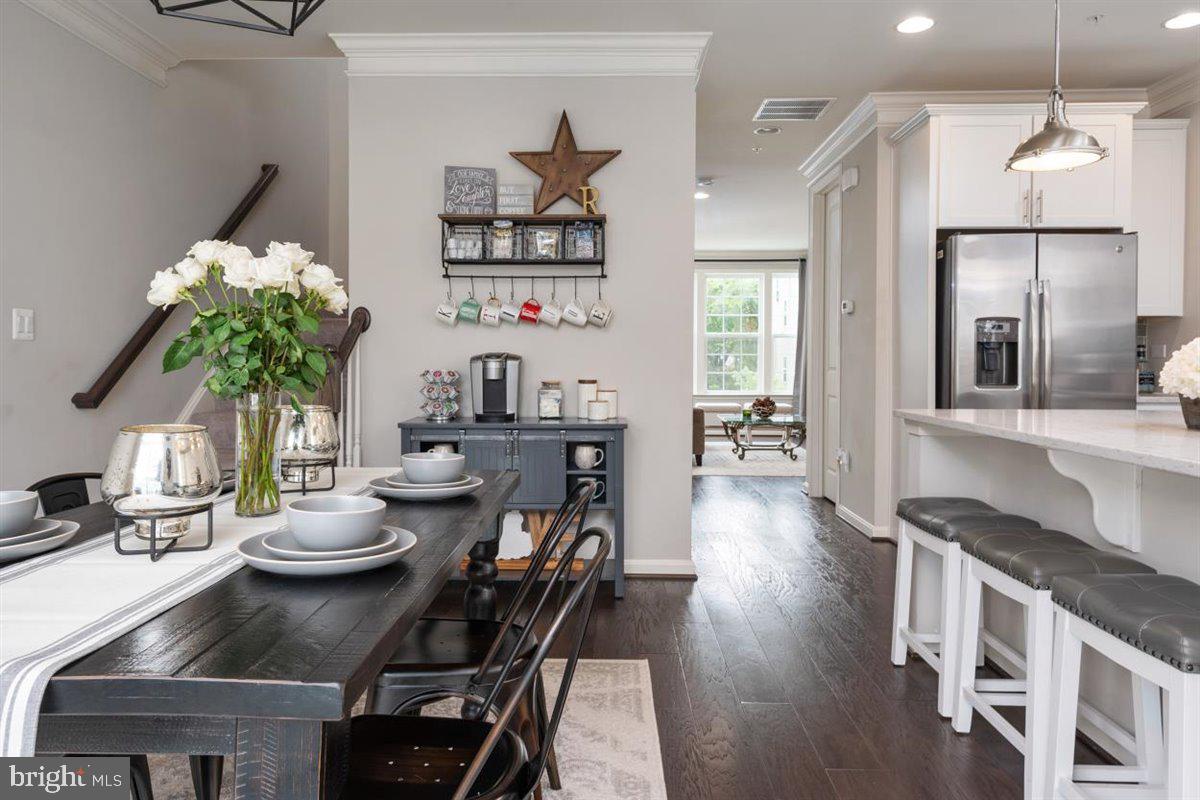 VILLAGGIO ENCLAVE - Residential