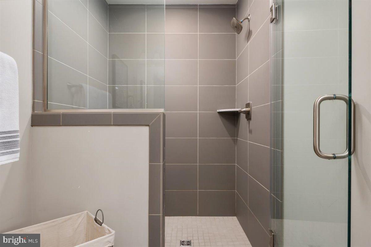 VILLAGGIO ENCLAVE - Residential