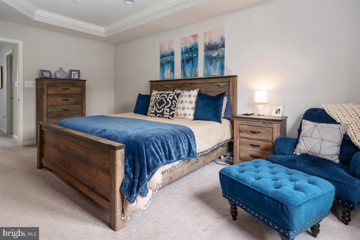 VILLAGGIO ENCLAVE - Residential