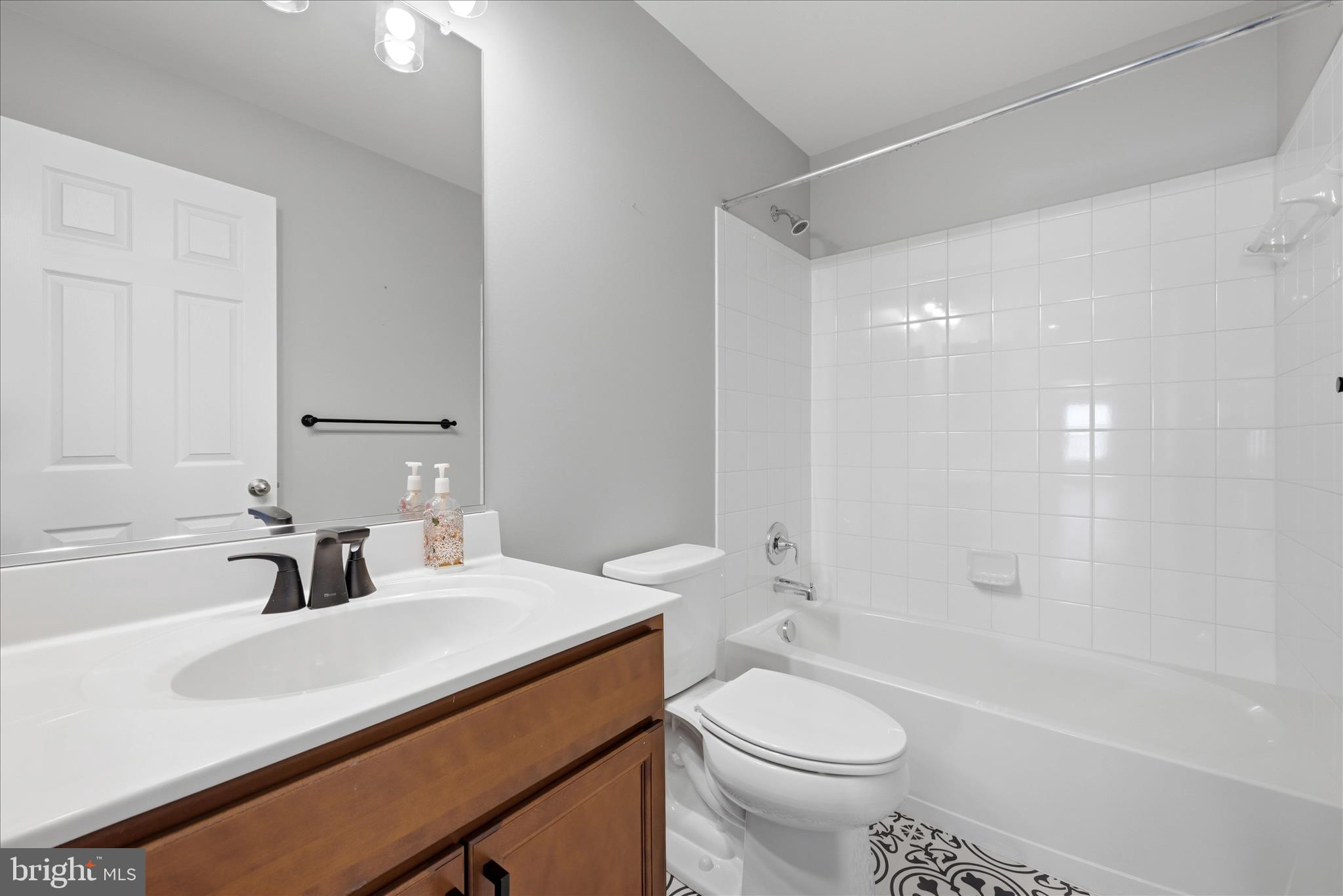 SHENANDOAH SPRINGS - Residential