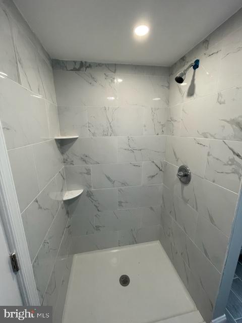 LAURAVILLE HISTORIC DISTRICT - Residential