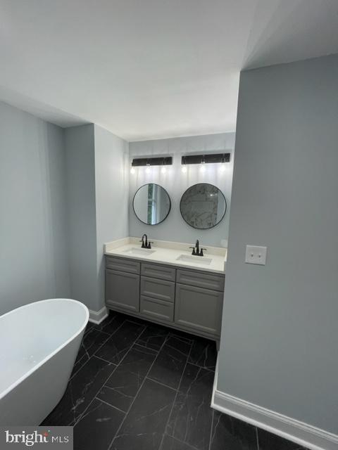 LAURAVILLE HISTORIC DISTRICT - Residential