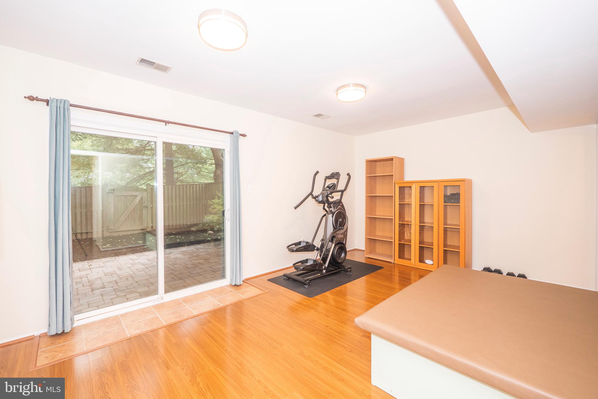 VILLAGE OF HICKORY RIDGE - Residential