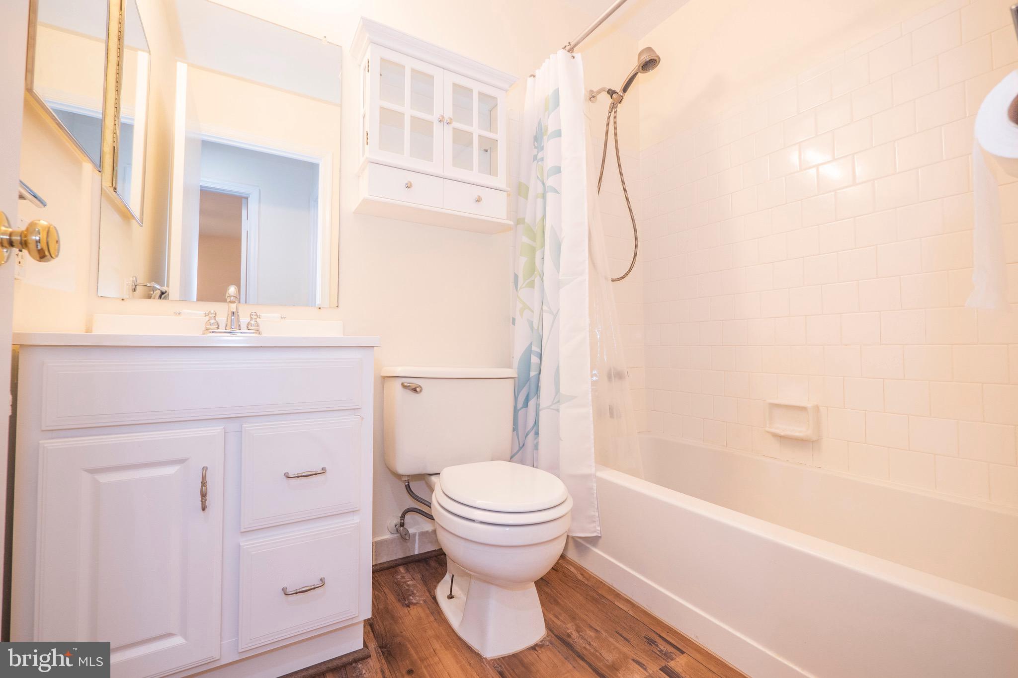 VILLAGE OF HICKORY RIDGE - Residential