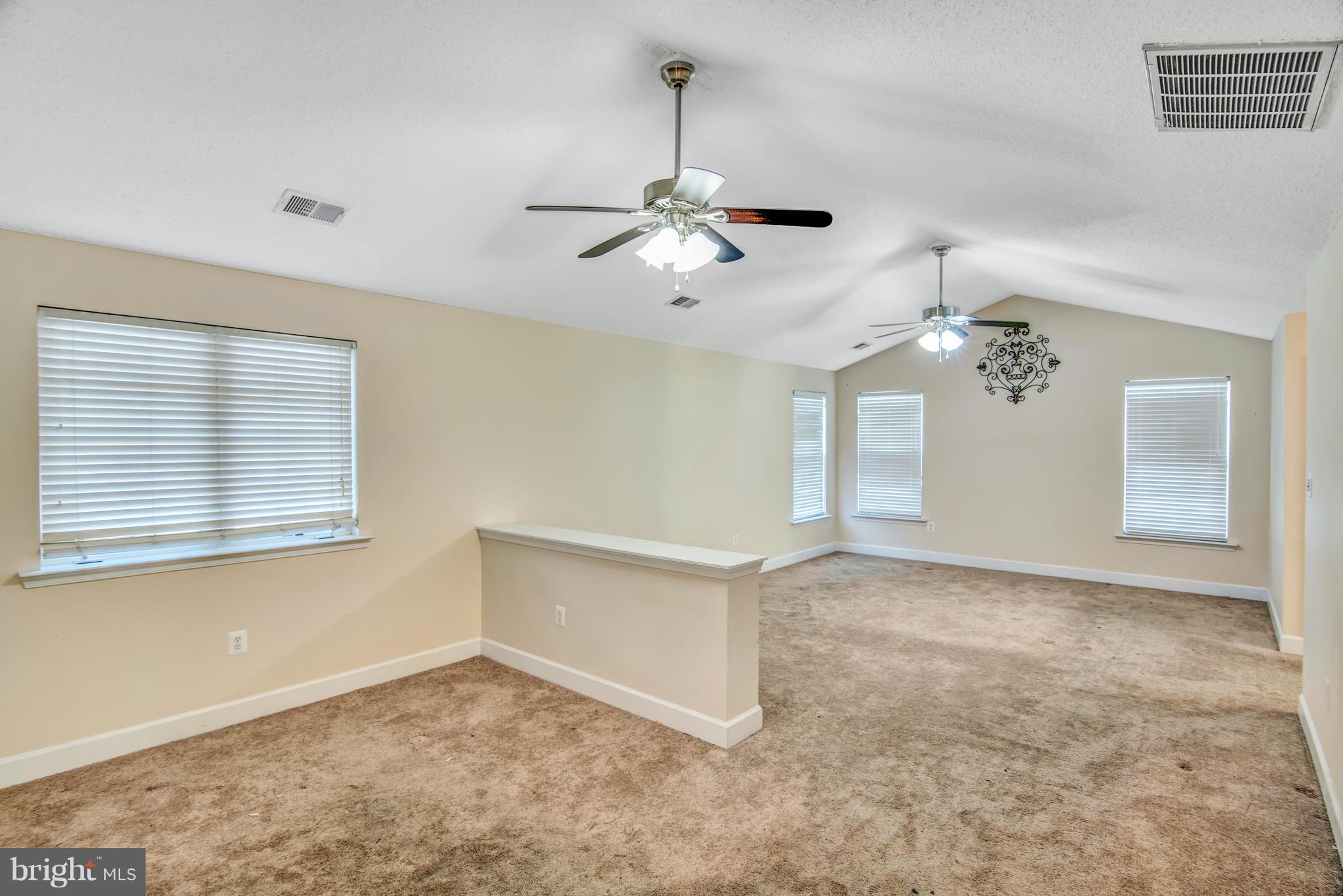 KINGS GRANT LA PLATA - Residential