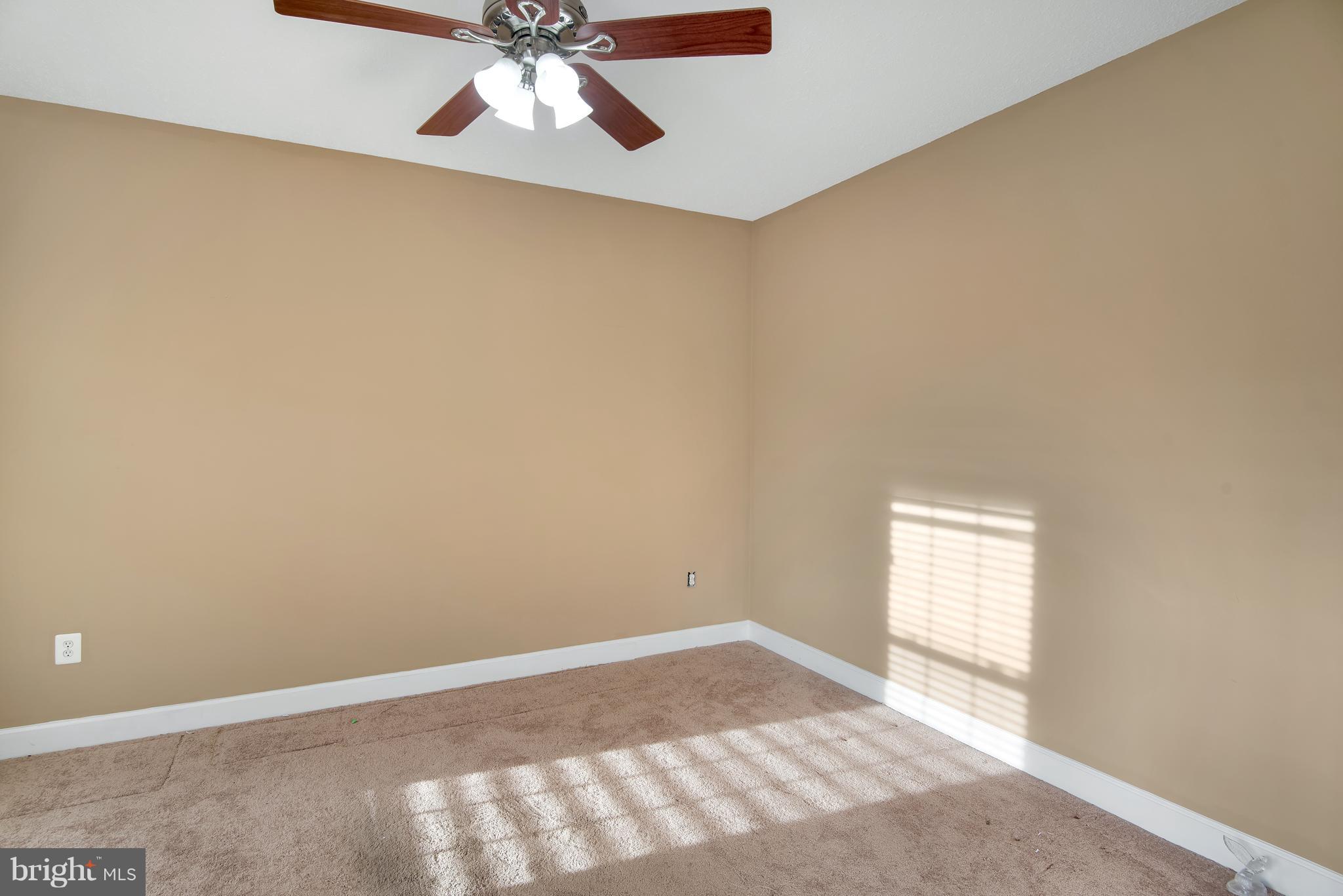 KINGS GRANT LA PLATA - Residential