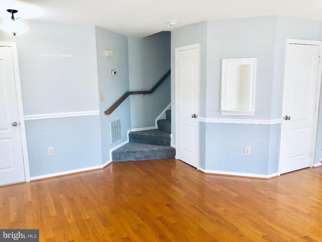 CAROLYN FOREST - Residential Lease