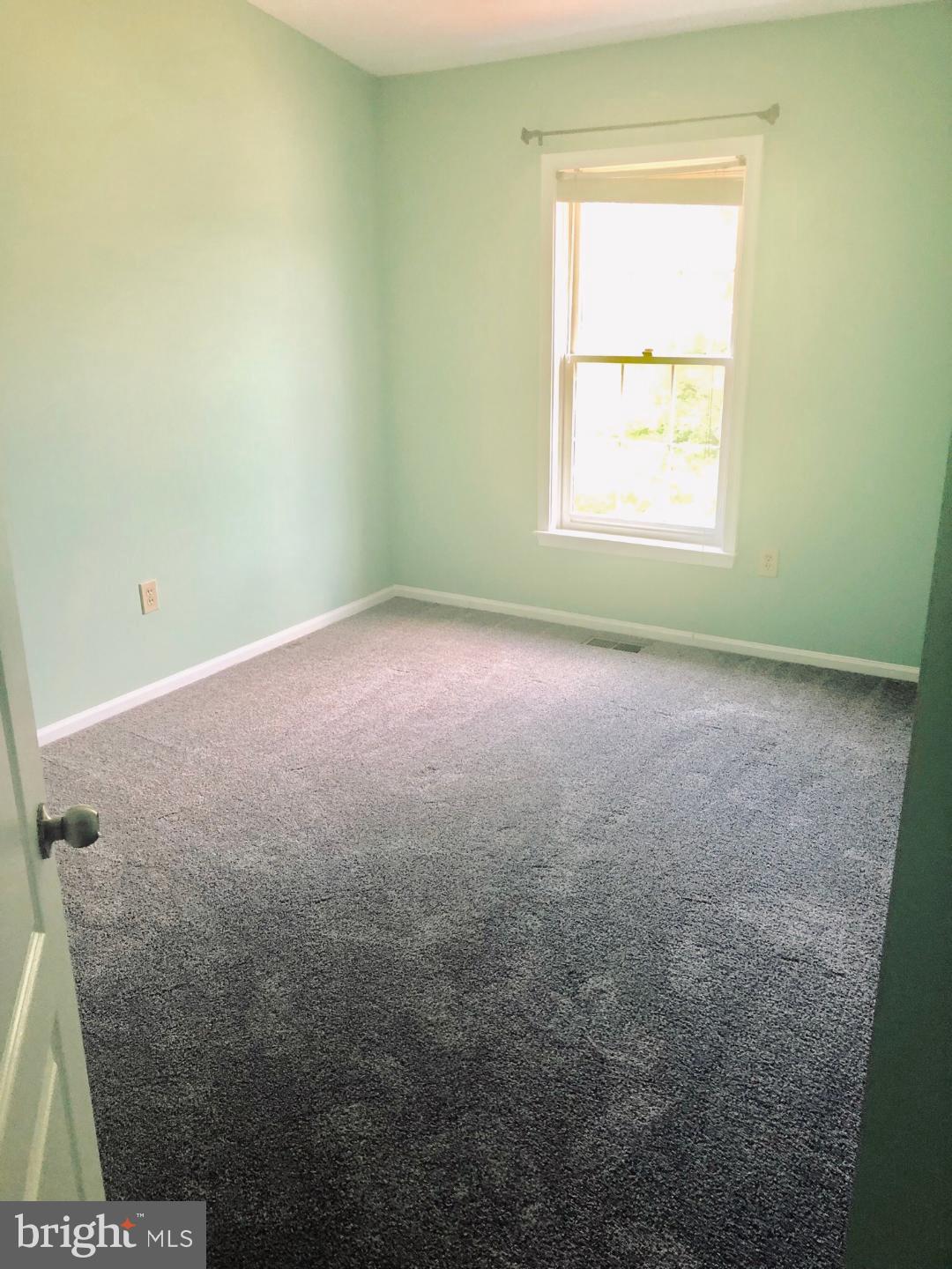 CAROLYN FOREST - Residential Lease