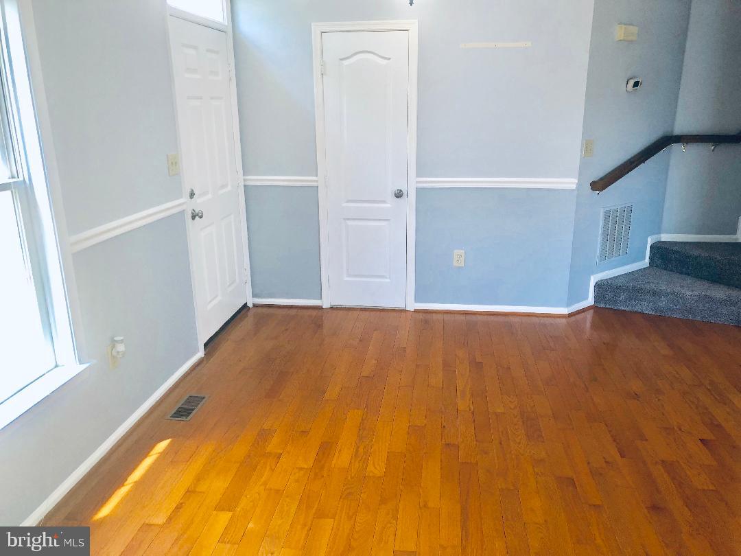 CAROLYN FOREST - Residential Lease