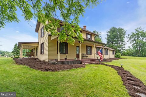 2072 SENSENY ROAD BERRYVILLE VA 22611