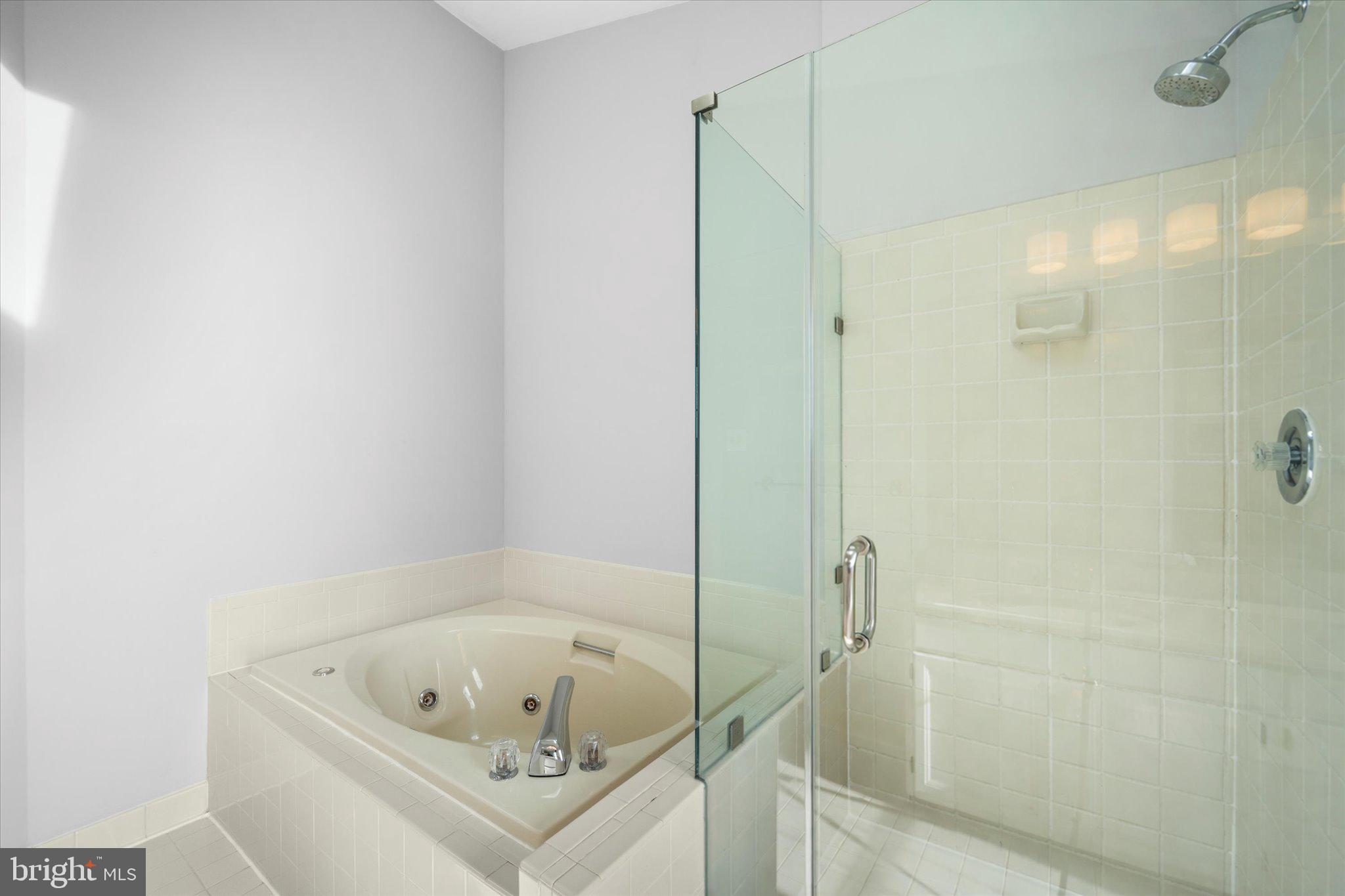 FOX CREEK - Residential