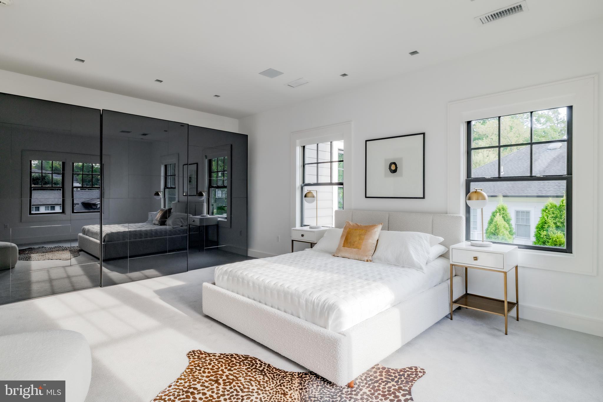 WOODMONT - Residential