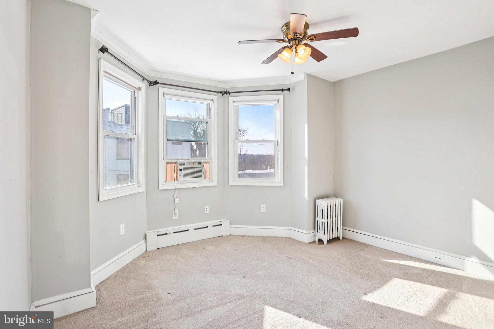 ROXBOROUGH - Residential