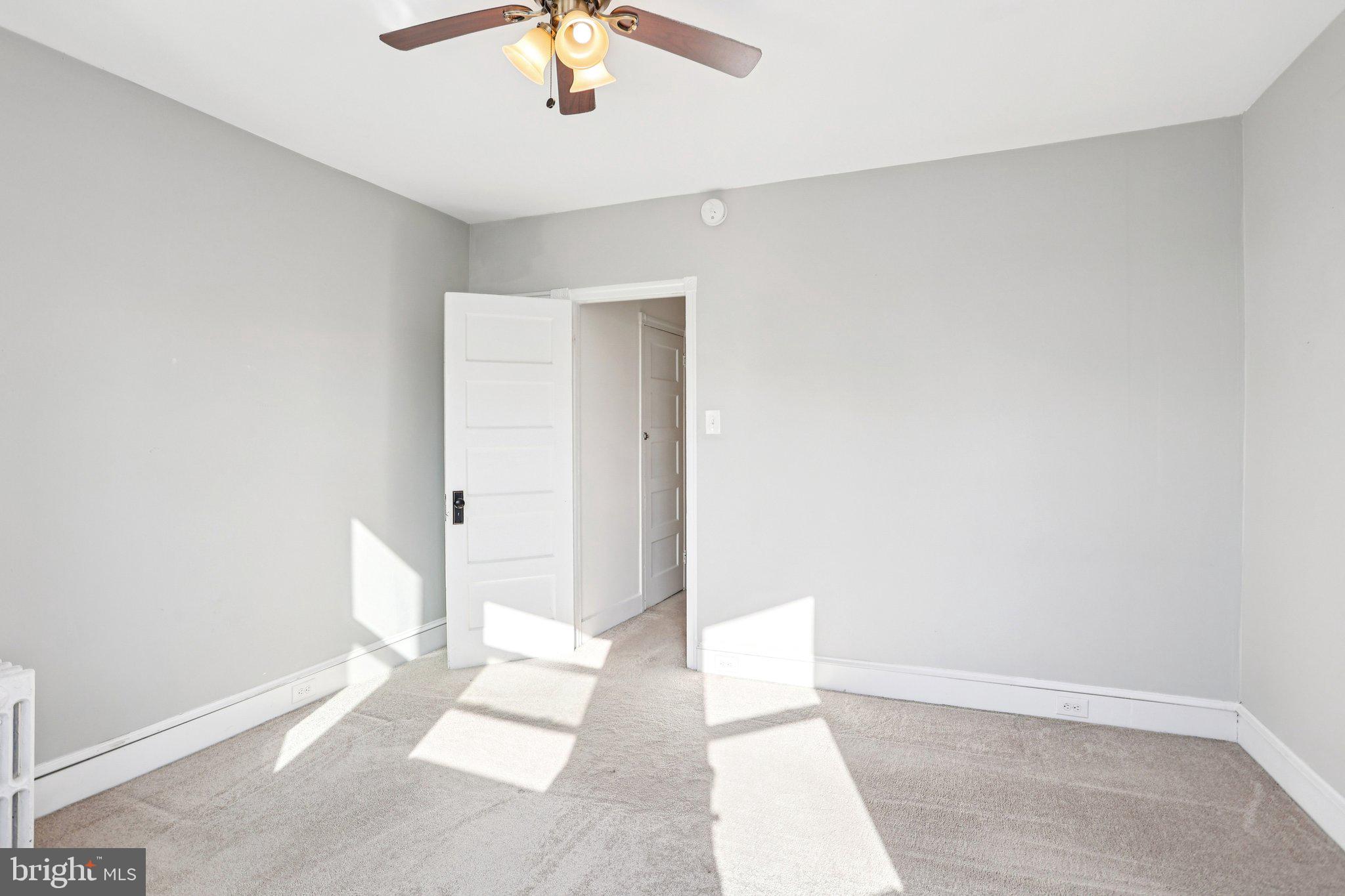 ROXBOROUGH - Residential