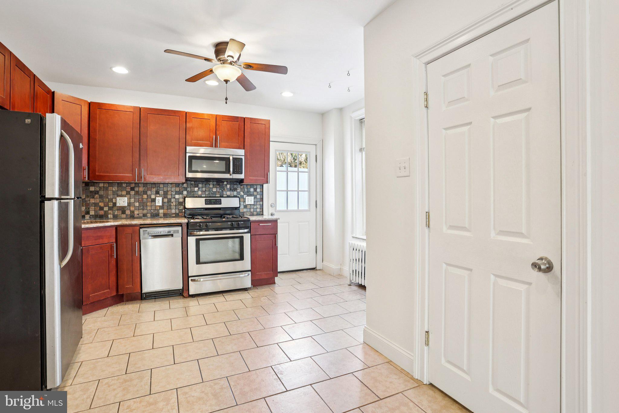 ROXBOROUGH - Residential