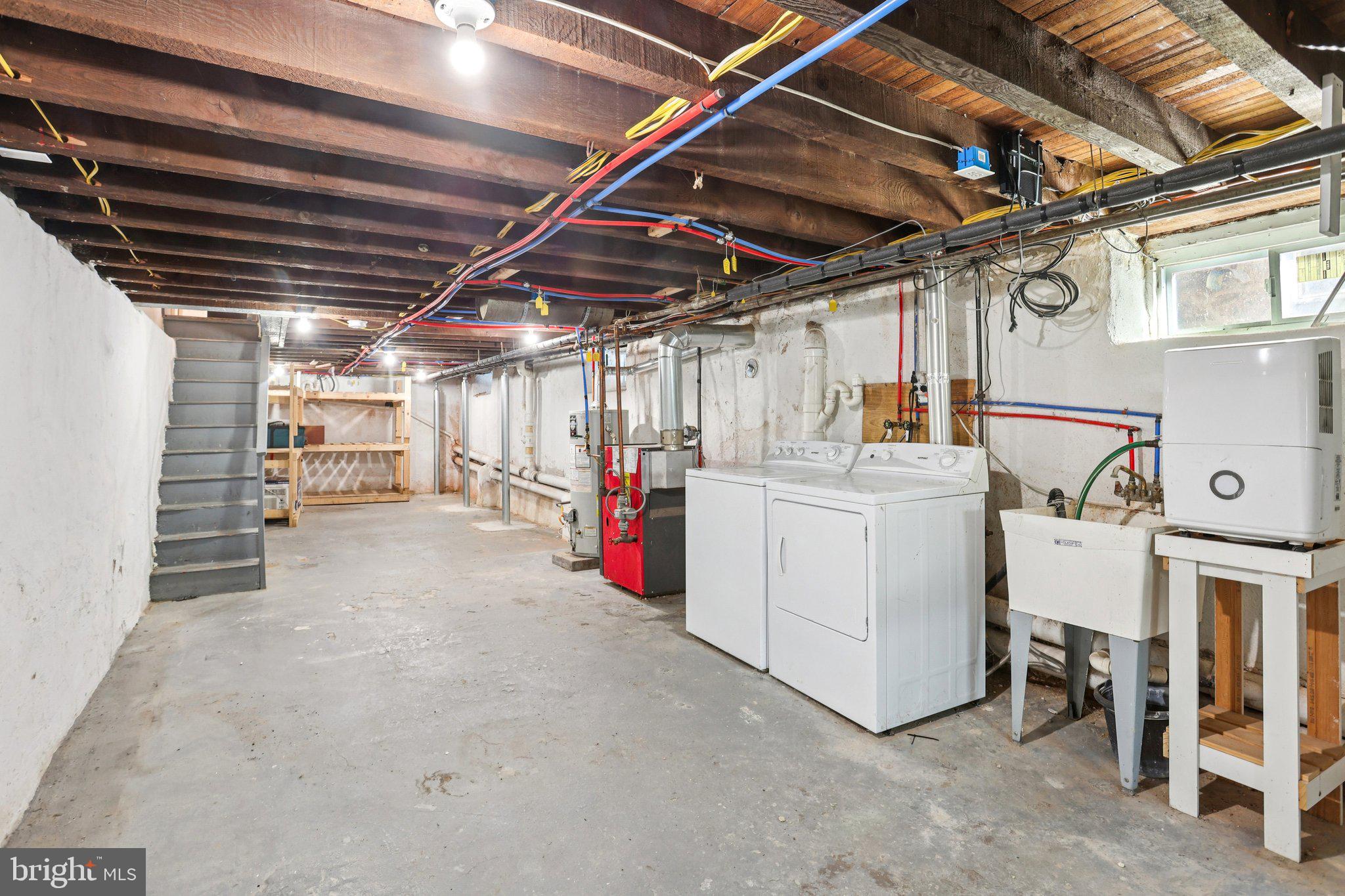 ROXBOROUGH - Residential