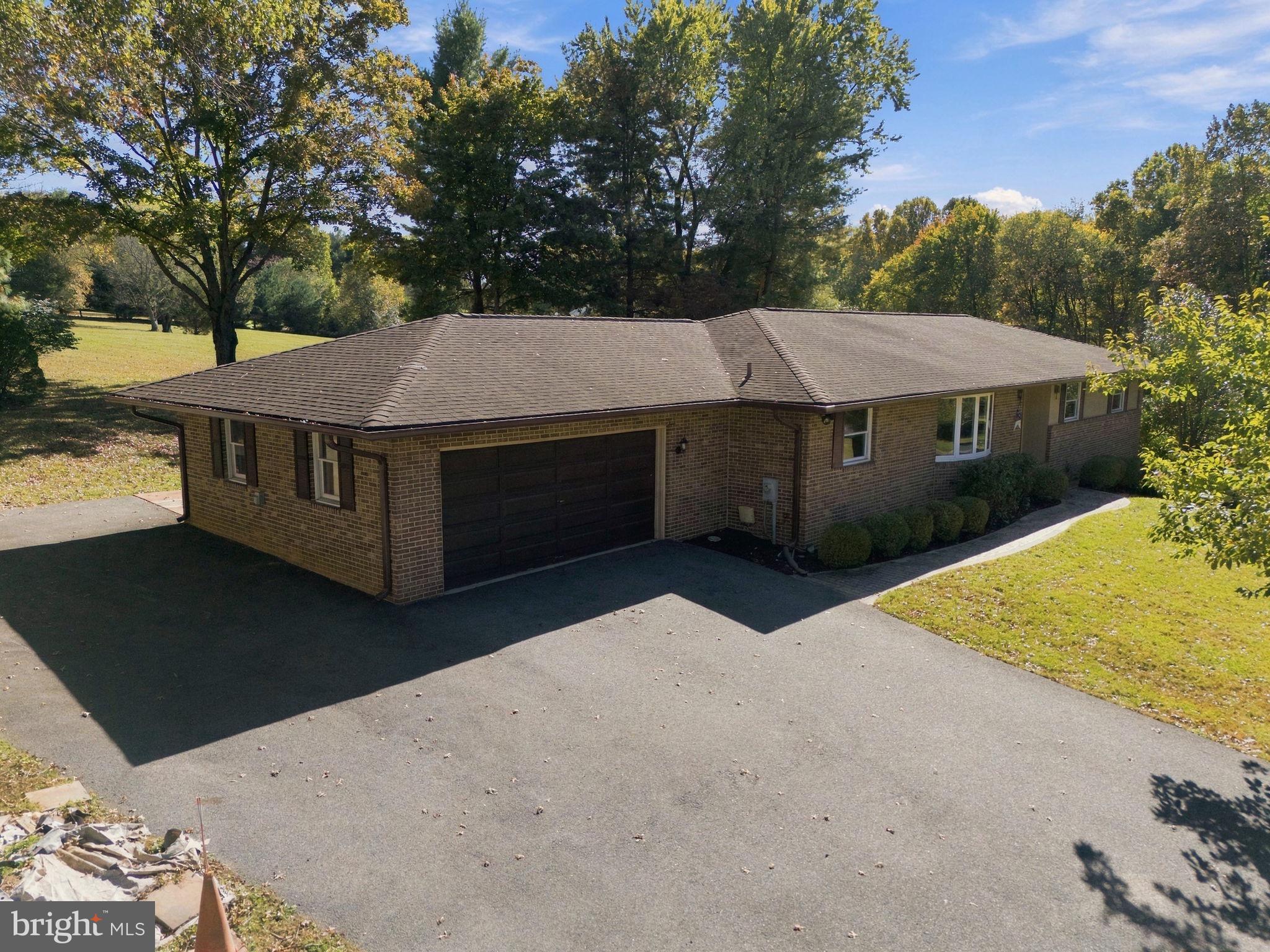 12216 MOUNT ALBERT ROAD