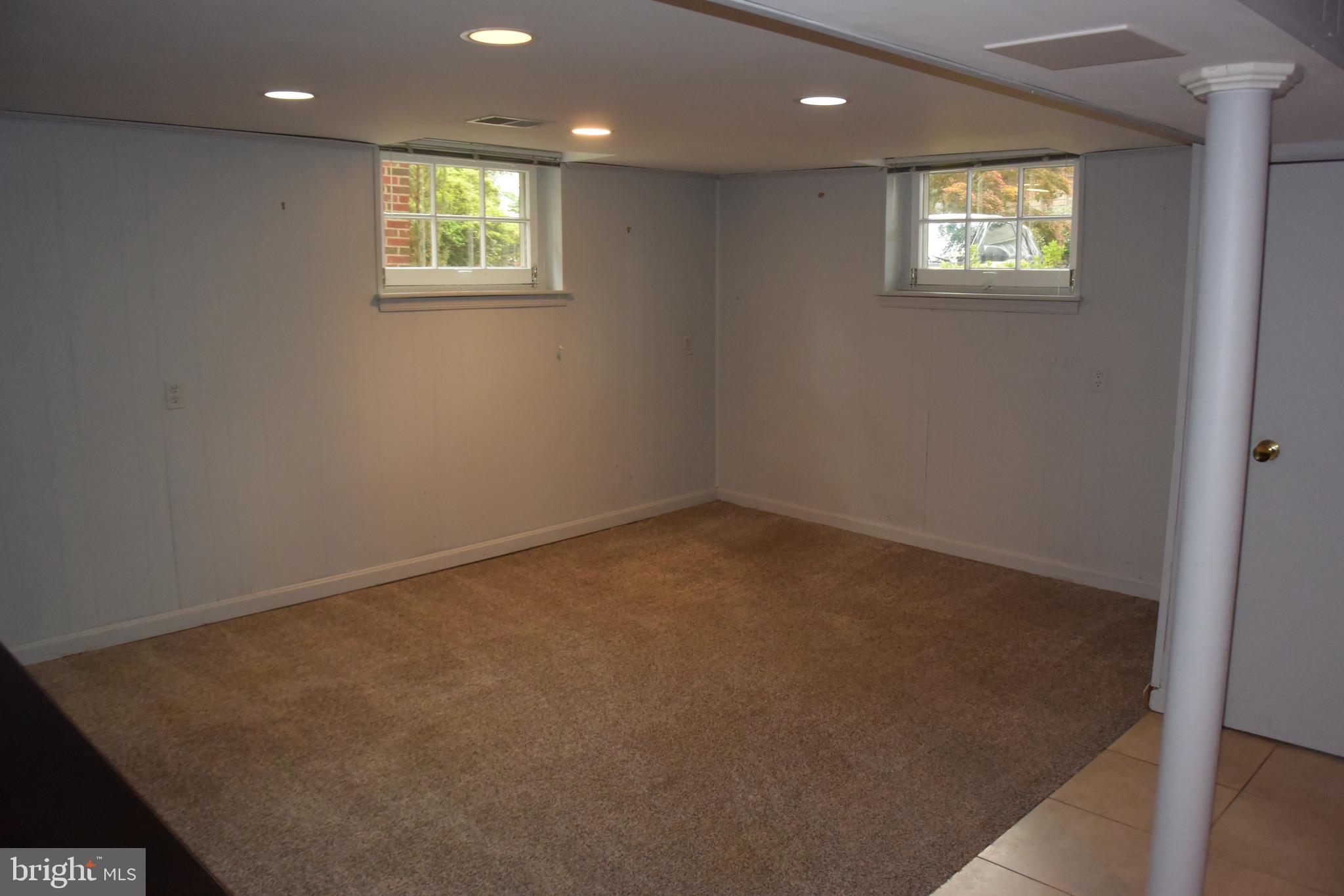 ROSEMONT - Residential Lease