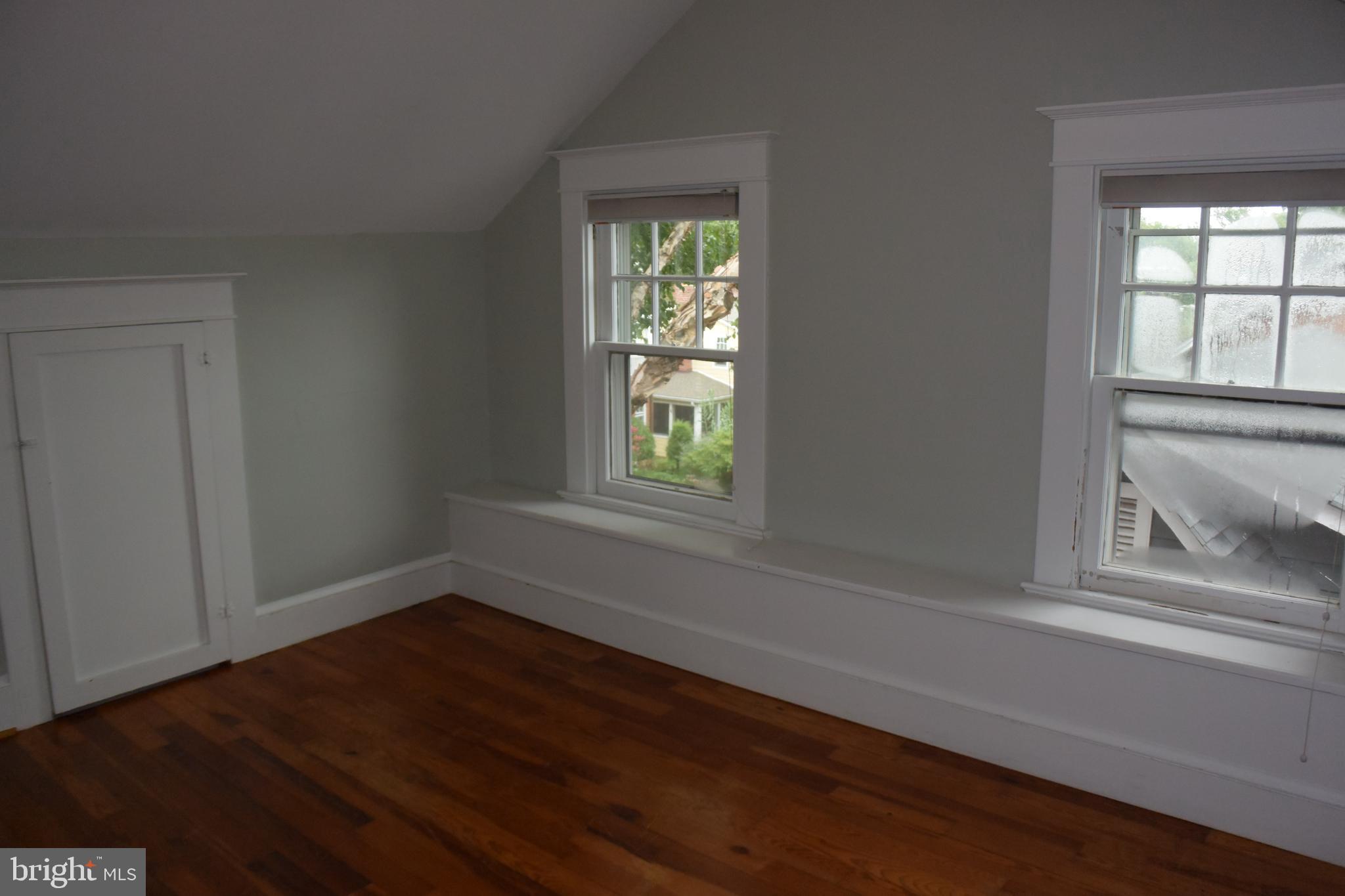 ROSEMONT - Residential Lease